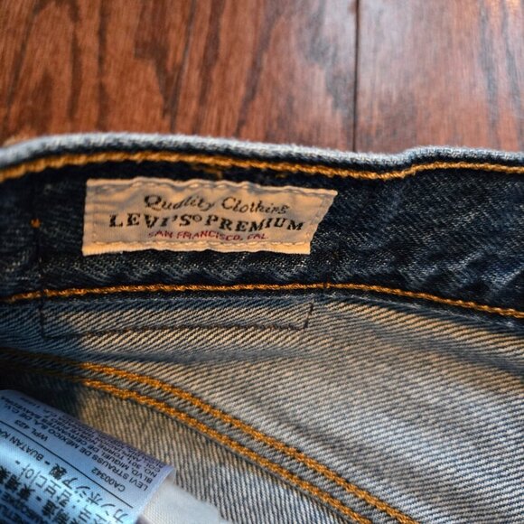 Levi's 501 Skinny Jeans Sansome Winter Dark Distressed Wash 24 - Picture 4 of 6